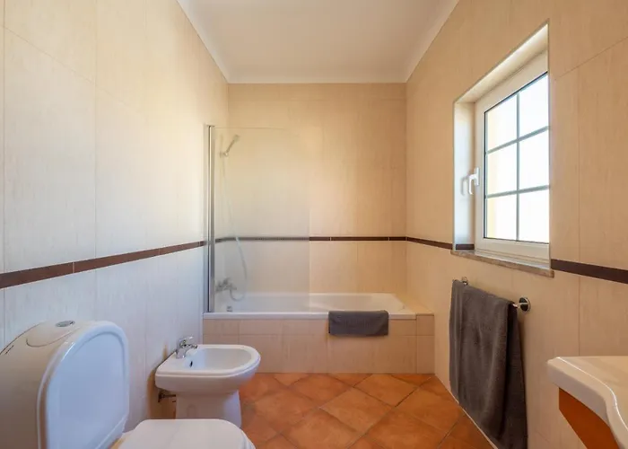 Porto De Mos 86 By Destination Algarve *